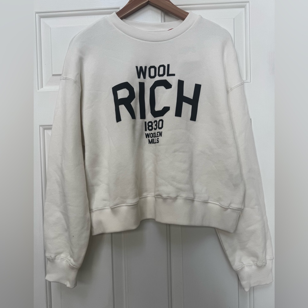 Woolrich Women's White Crew Neck Sweater medium